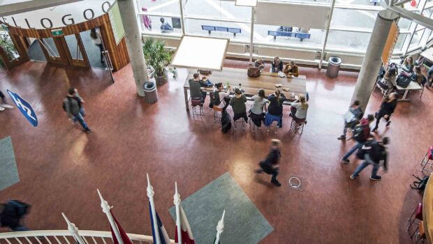 De hal in HZ Vlissingen van boven