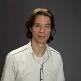 1350px Loek van der Linde