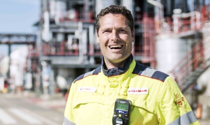 Foto van Technische Bedrijfskunde student op zijn werkplek