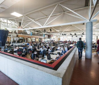 Hall with students Edisonweg Vlissingen