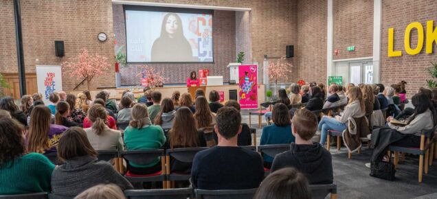 Studenten die vrijheidscollege volgen in Lokaal 0 in HZ in Vlissingen