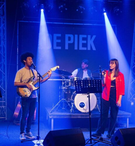 Students performing a song during the student jam sessions in Vlissingen