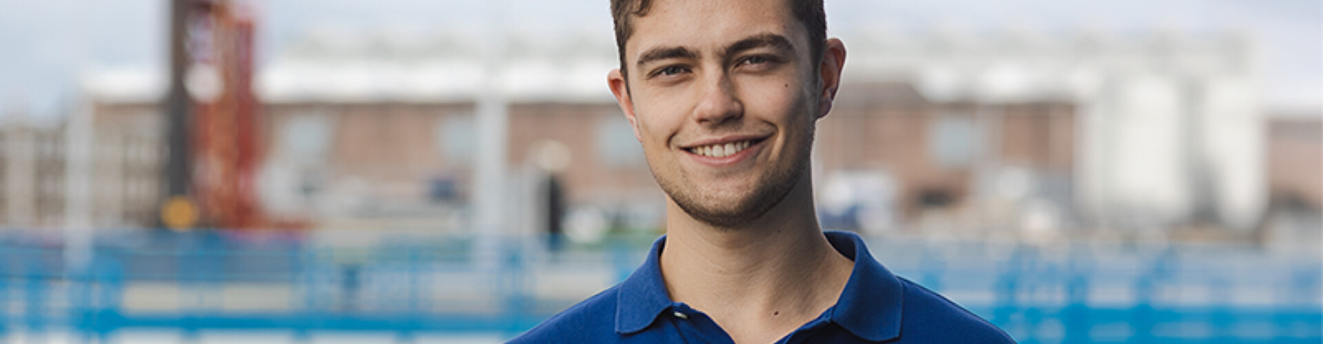 Civiele Techniek student Mike in de haven van Vlissingen