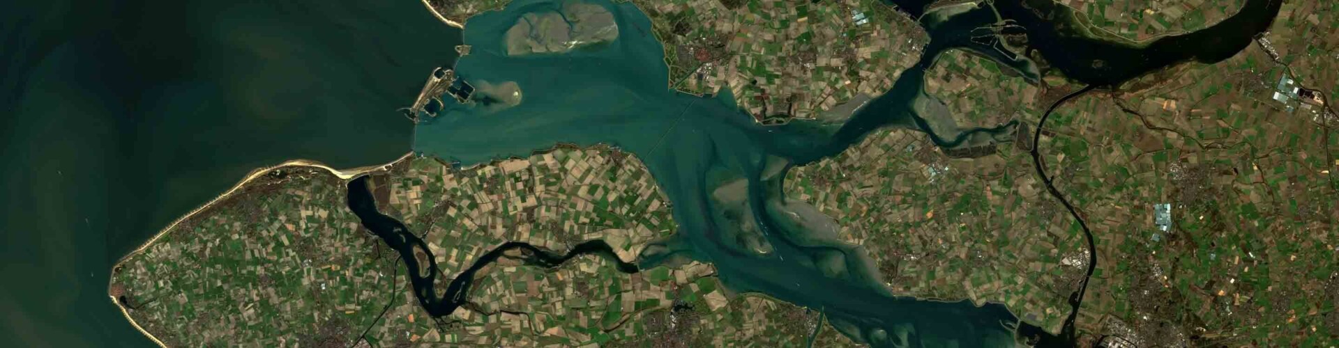 Luchtfoto van een deel van Zeeland