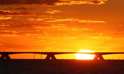 Zonsondergang bij de Zeelandbrug