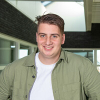 Portret van Dario, student Commerciële Economie