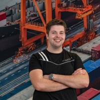 Portret van Niek, student Logistics Engineering