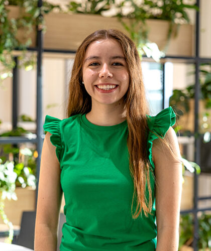 Foto van Raquel, student Technische Bederijfskunde aan HZ
