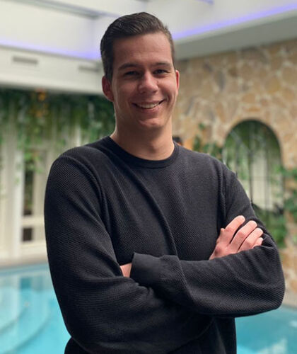 Portret van Daniël, student Tourism Management