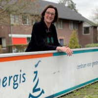 Portret van Corrie, werkgever met connecties met de opleiding Verpleegkunde
