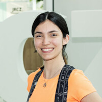 HZ-student Helé is posing in the Joint Research Center Zeeland